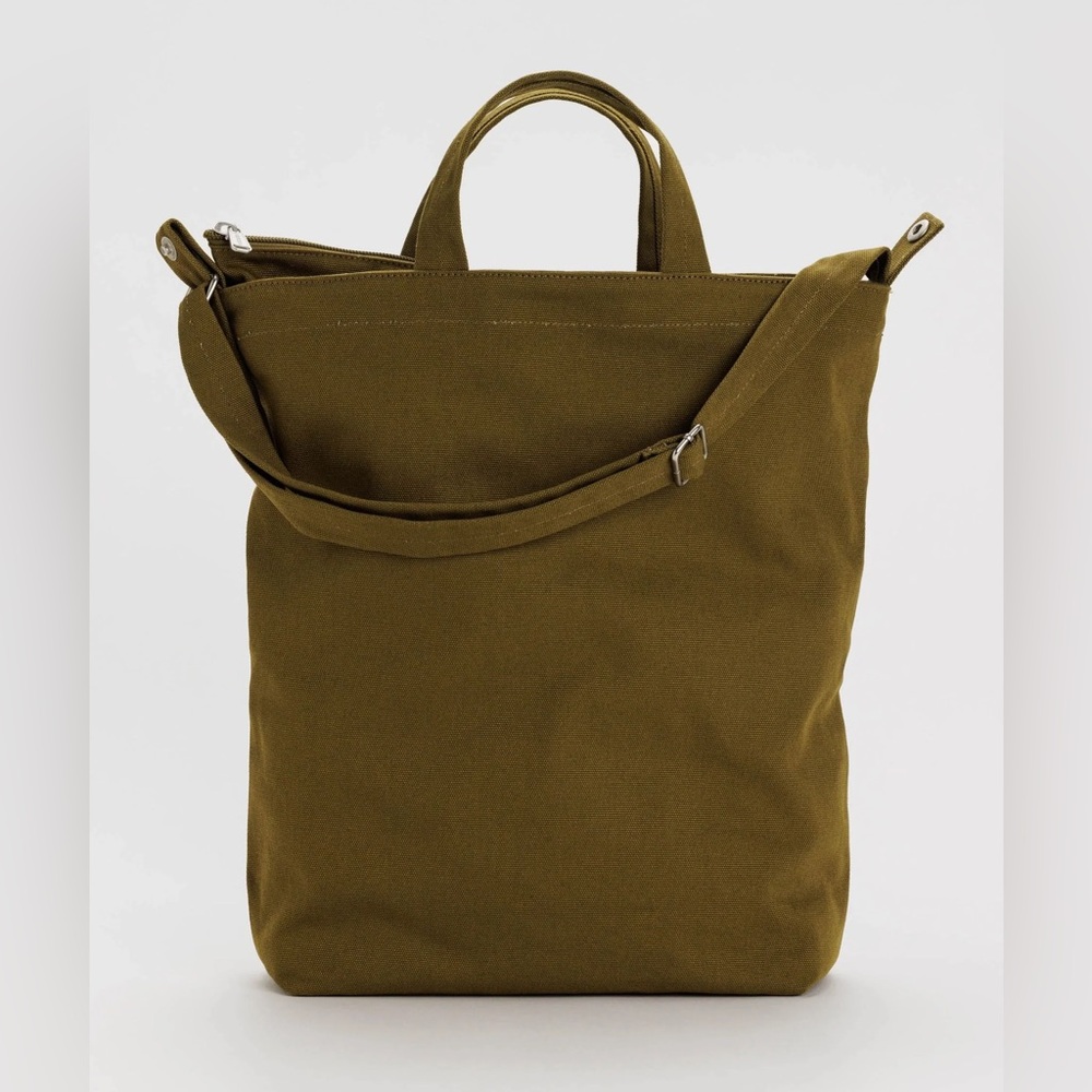 Baggu Zip Duck Tote Bag in Tamarind (Olive Khaki Green)